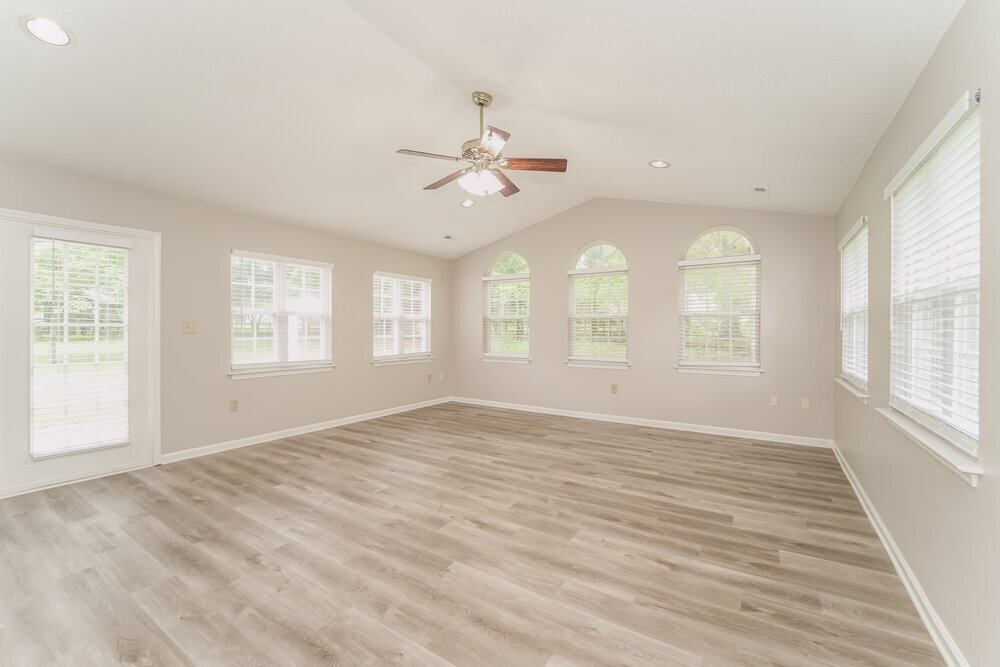 Building Photo - 605 Bundy Cir