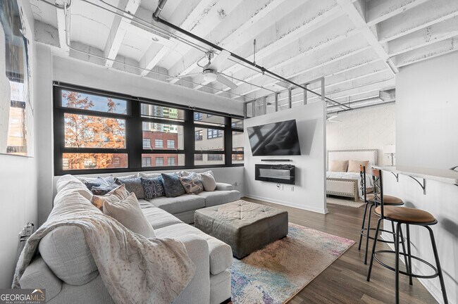 Building Photo - 878 Peachtree St NE