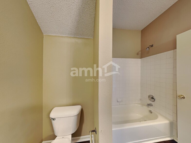 Building Photo - 1968 Prairie Sky Ln