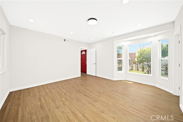 Building Photo - 1372 Carmona Ave