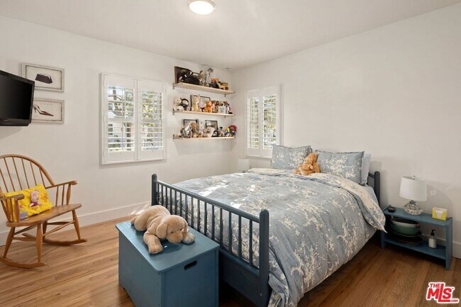 Building Photo - 6521 W 81st St