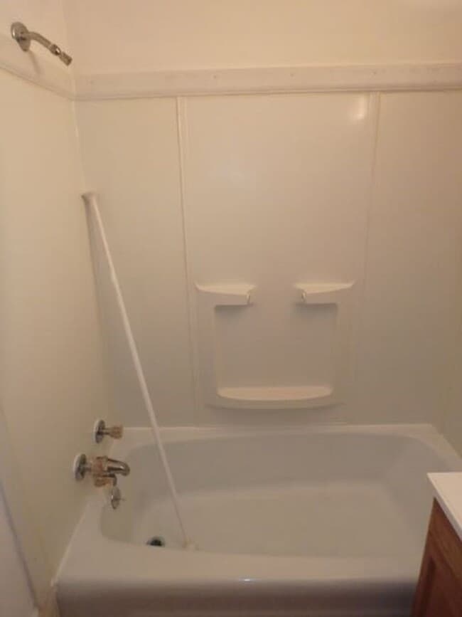 Building Photo - 3410 Bonny Linn Dr