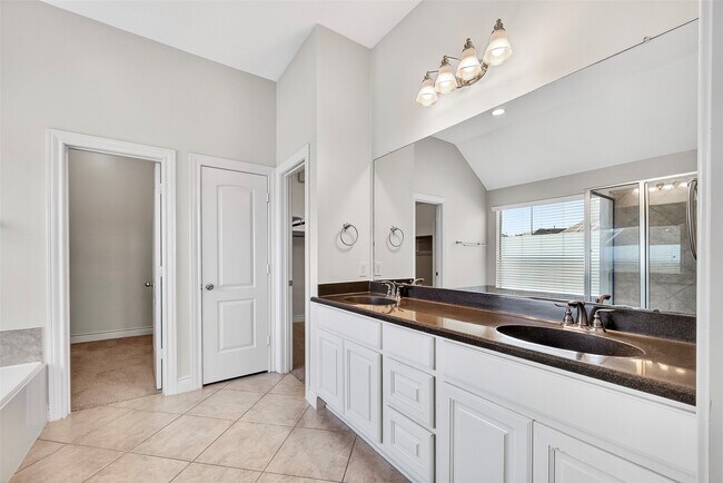 Building Photo - 13603 Summer Cloud Ln