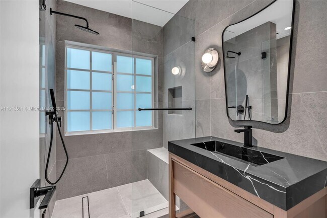 Building Photo - 4151 El Prado Blvd