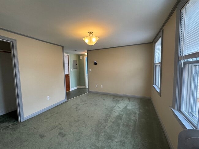 Building Photo - 38 Park St