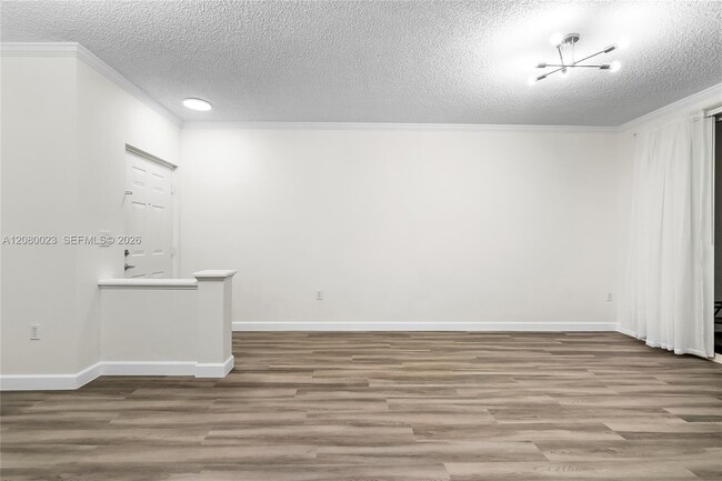 Building Photo - 17150 N Bay Rd