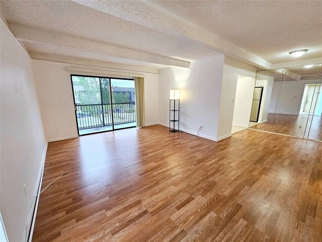 Building Photo - 1325 S Flagler Ave