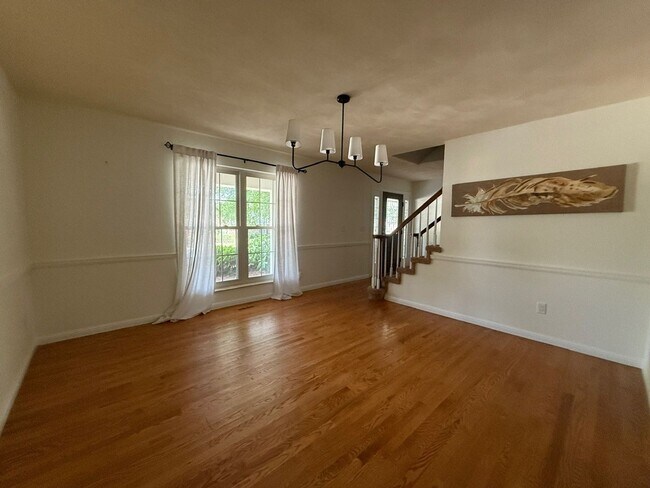 Building Photo - Available now-  4 Bedroom house in O'Fallon