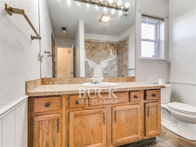 Building Photo - 1630 Kavel Dr