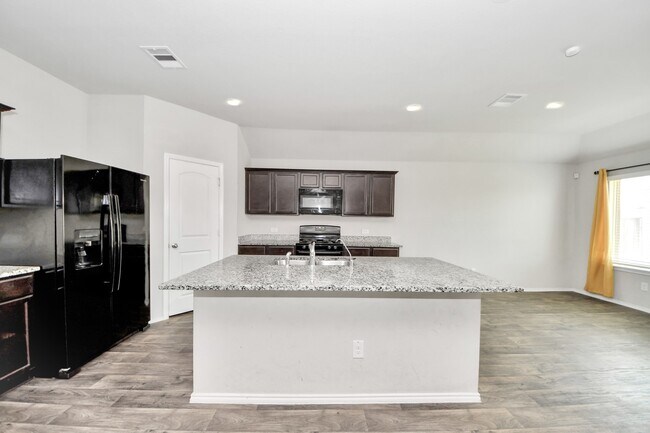Building Photo - 23431 Harrow Fld Ln