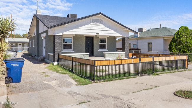 Building Photo - 3109 Douglas Ave