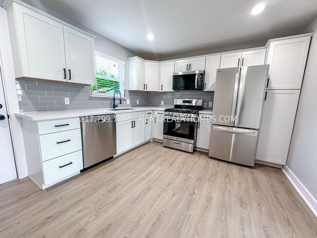 Building Photo - 6663 Myrtle St