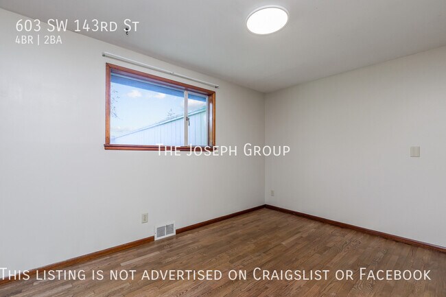 Building Photo - 603 SW 143rd St