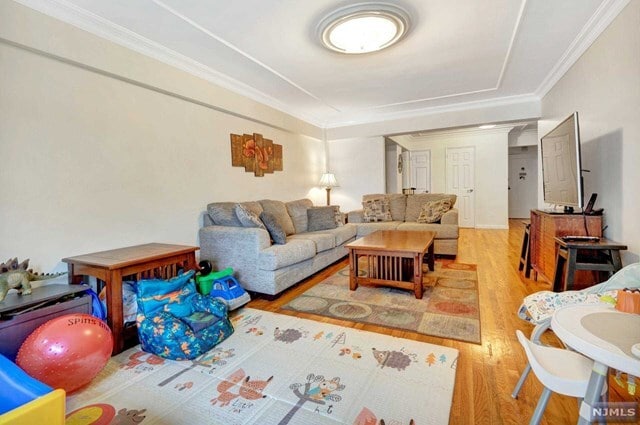 Building Photo - 326 Bridge Plaza N