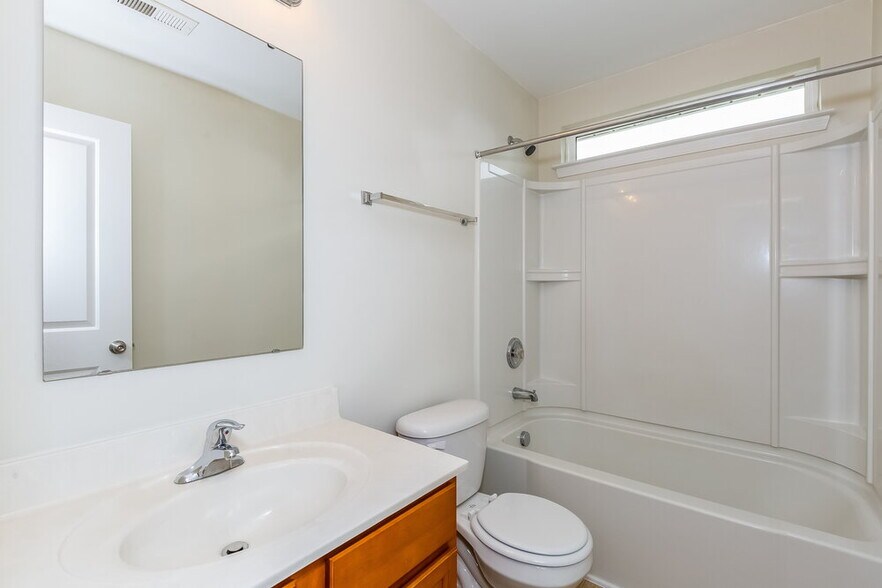 Building Photo - 7911 Hereford St