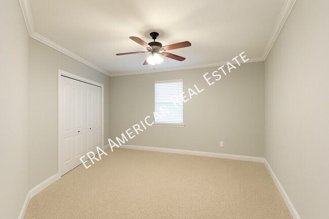 Building Photo - 485 Westgate Wy