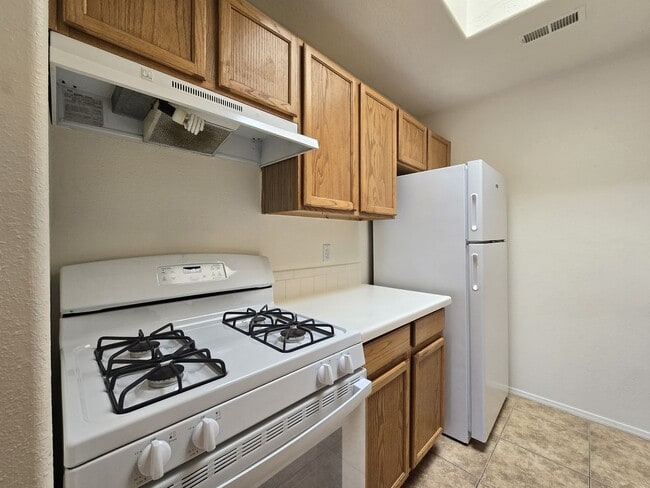 Building Photo - 3353 Vista Del Prado Ct