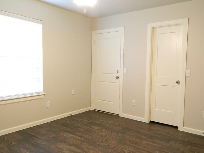 Building Photo - 4910 Avion Ct