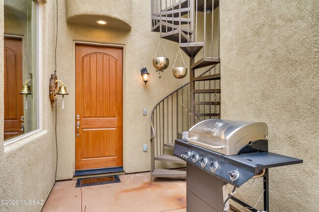 Building Photo - 1105 Lombard Way