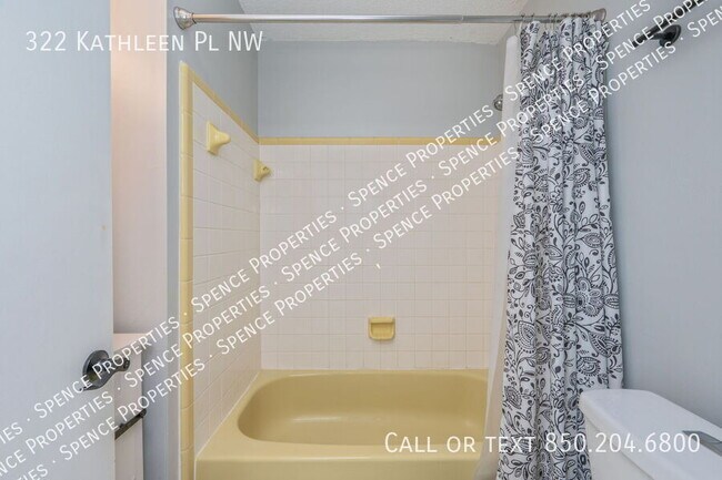 Building Photo - 322 Kathleen Pl NW