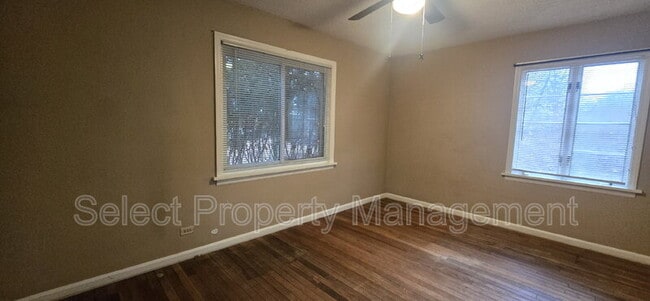 Building Photo - 7610 W Jefferson Blvd