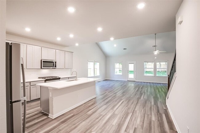Building Photo - 107 Greenspire Downs Dr