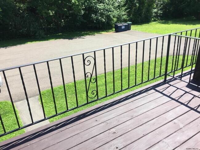 Building Photo - 30 Beacon Rd