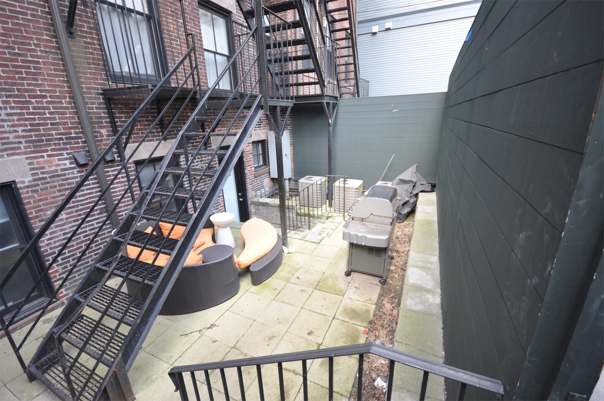 Building Photo - 656 Massachusetts Ave