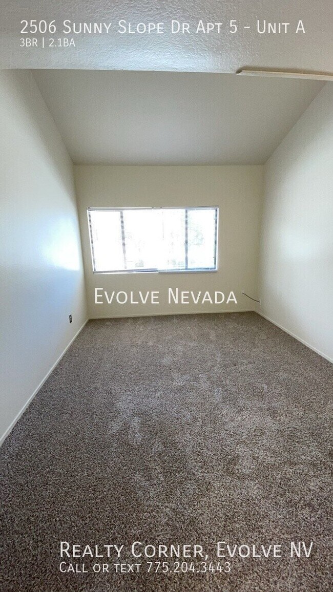 Building Photo - 2506 Sunny Slope Dr