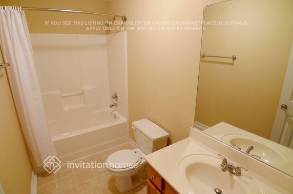 Building Photo - 387 Scenic Ln