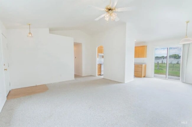 Building Photo - Stony Meadow Drive