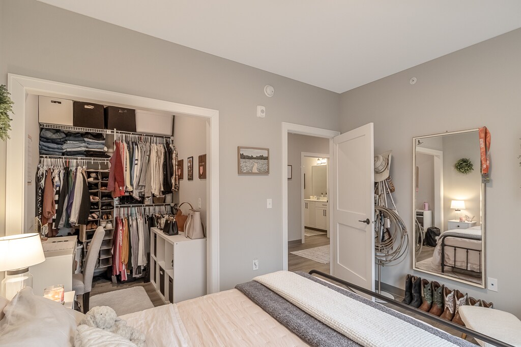 Building Photo - 1570 Stadium Ln