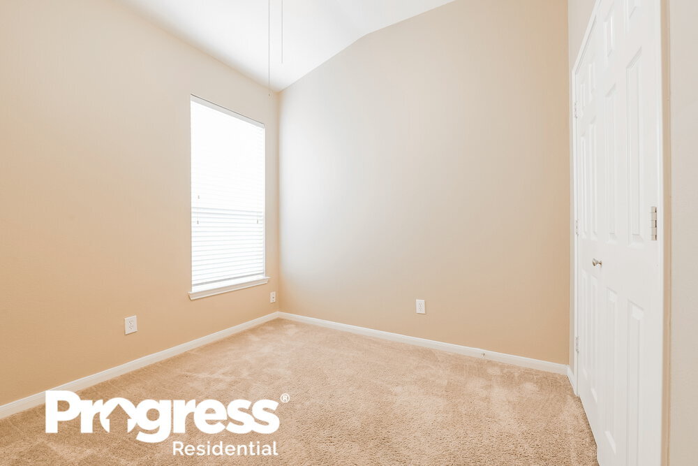 Building Photo - 15538 Anton Dr