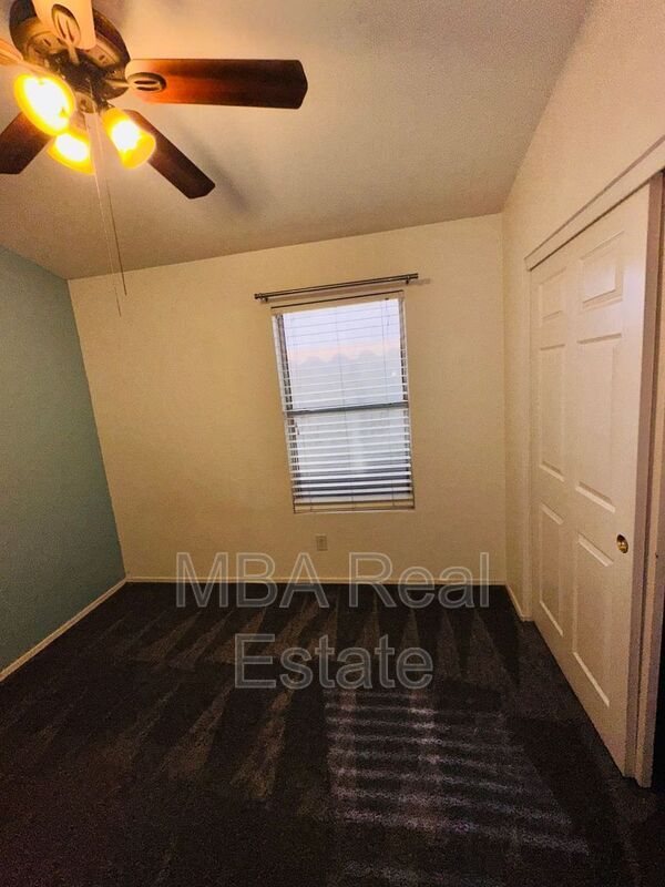 Building Photo - 4463 E South Fork Dr