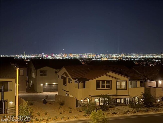 Building Photo - 1741 N Desert Foothills Dr