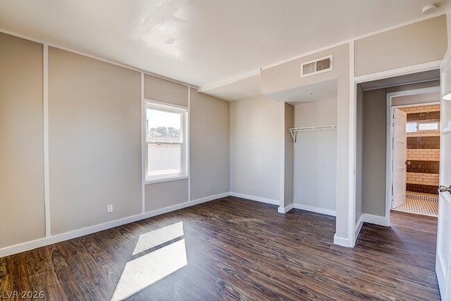 Building Photo - 18 Magnesium St