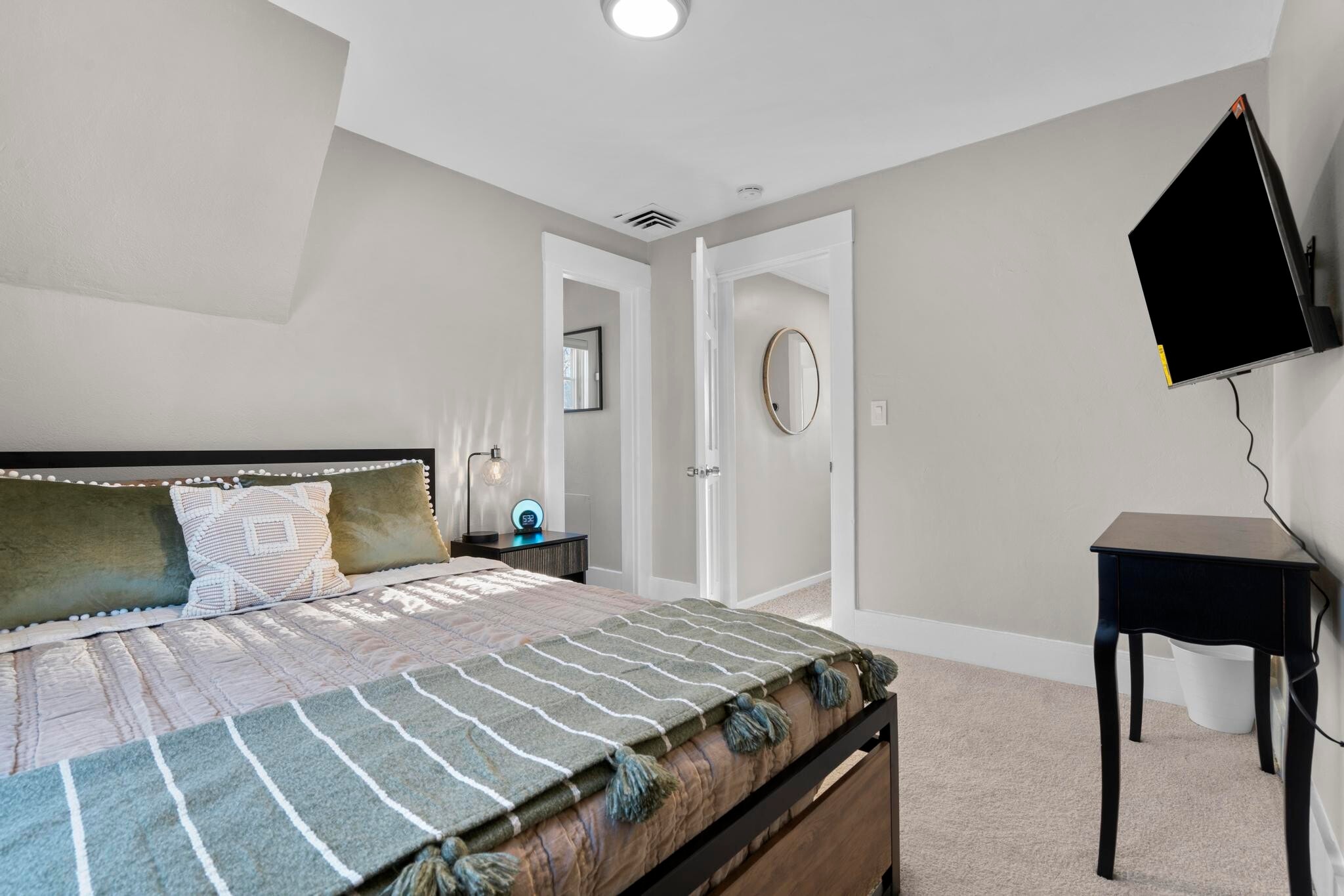 Building Photo - 11 Seaview Ave