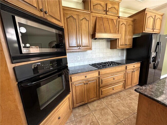 Building Photo - 12424 Cambron Trail