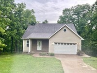 Building Photo - 140 Bob O' Link