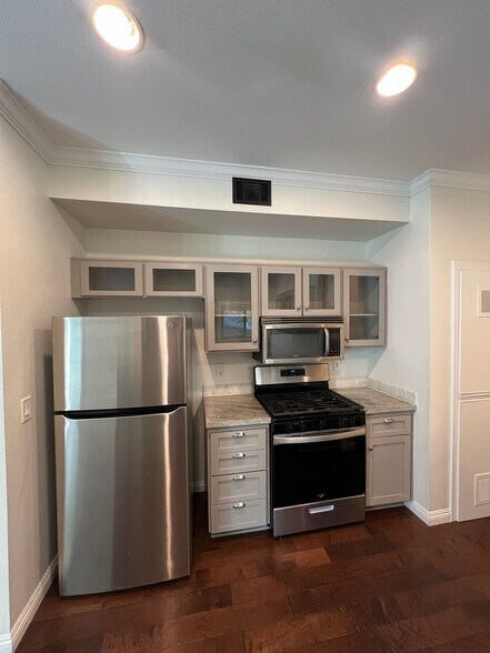 Kitchen - 183 Via Colinas