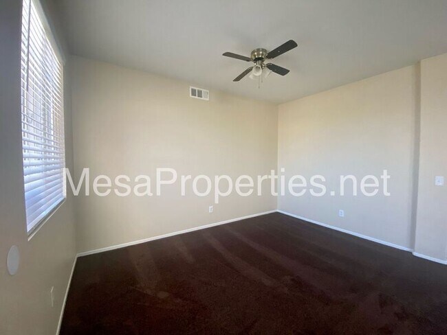 Building Photo - 13323 Somerset St