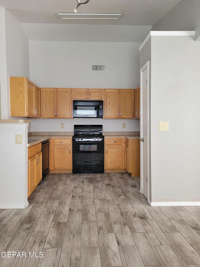 Building Photo - 14044 Peter Noyes Dr