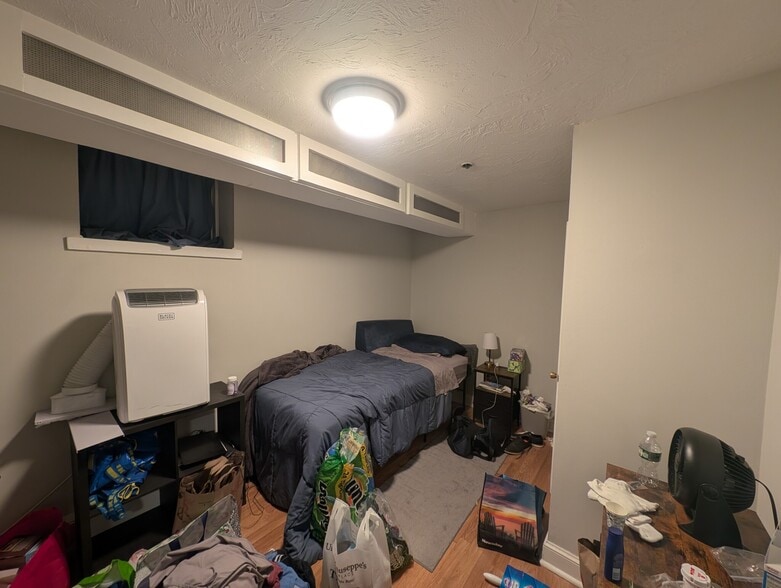 Building Photo - 43 Hemenway St