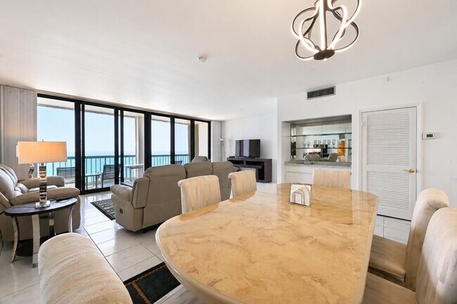 Building Photo - 9900 S Ocean Dr