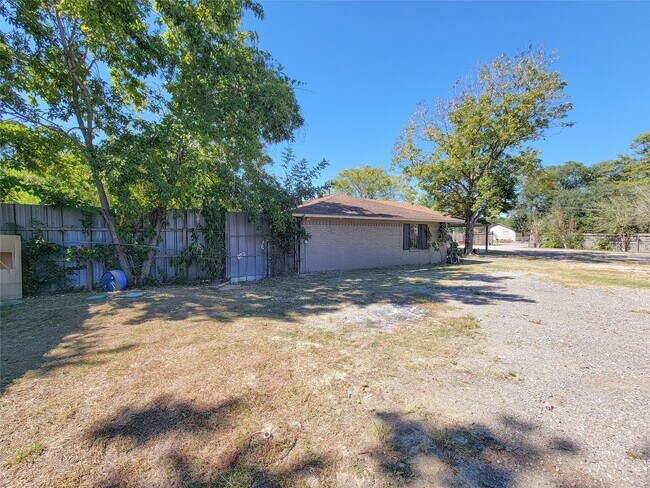 Building Photo - 12934 Ivydale Dr