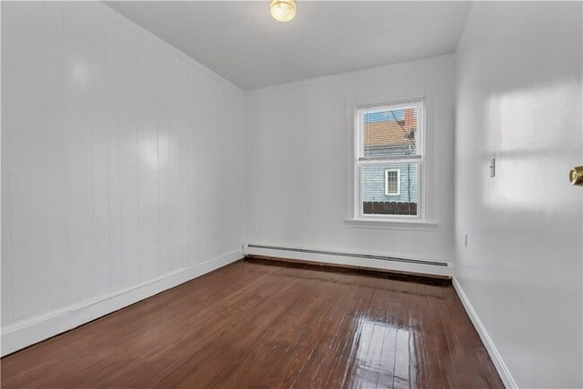 Building Photo - 48 Kenwood St