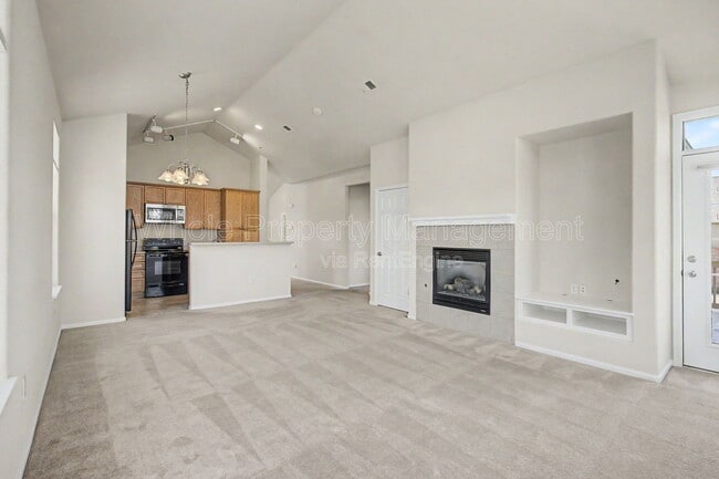 Building Photo - 2260 S Vaughn Way