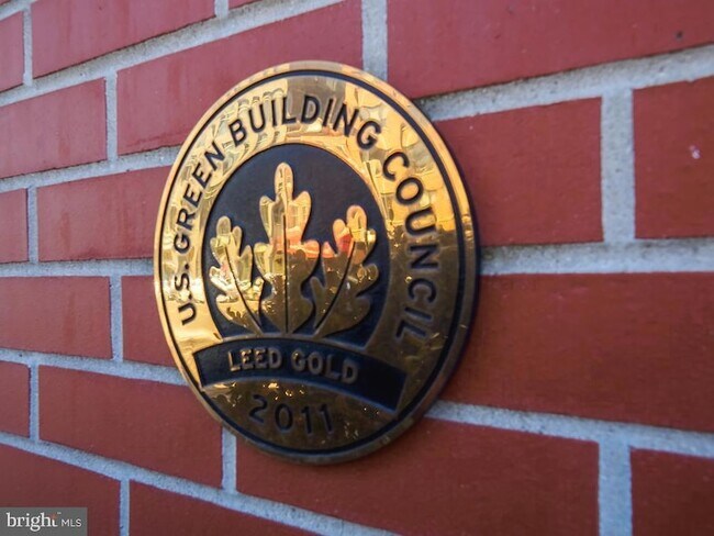 Building Photo - 1530 14th St NW