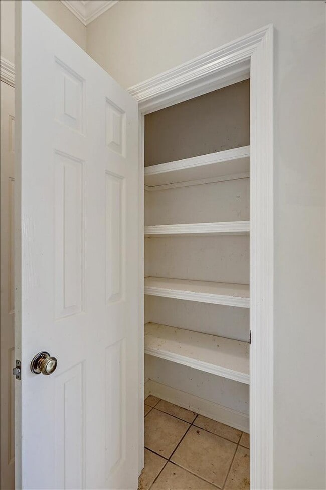 Building Photo - 108 Turnberry Cv
