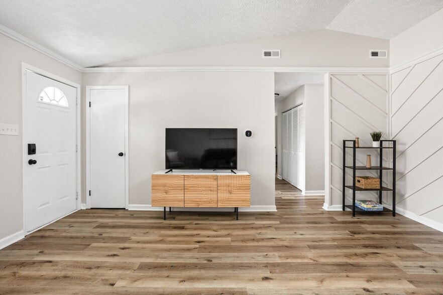 Building Photo - 8538 Gandy Ct